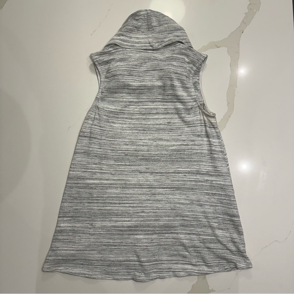 Anthropologie - DOLAN Left Coast Collection Sleeveless Turtleneck - Picture 2 of 3